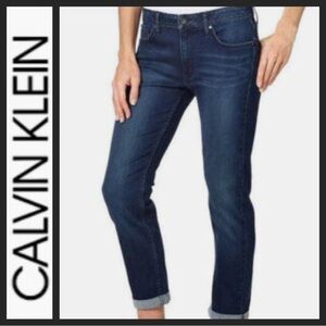NWOT Calvin Klein Slim Boyfriend Dark Ankle Jeans